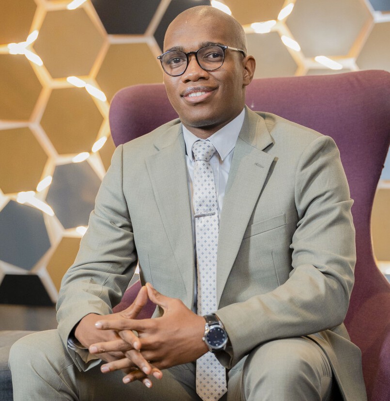 Luthando Stiyo